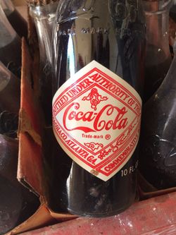 COCA COLA BOTTLES 1976