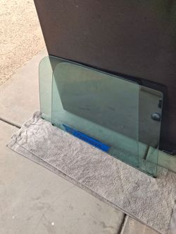 Chevy truck door glass  1967-72