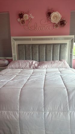 Bed frame , kind mattress and nightstand