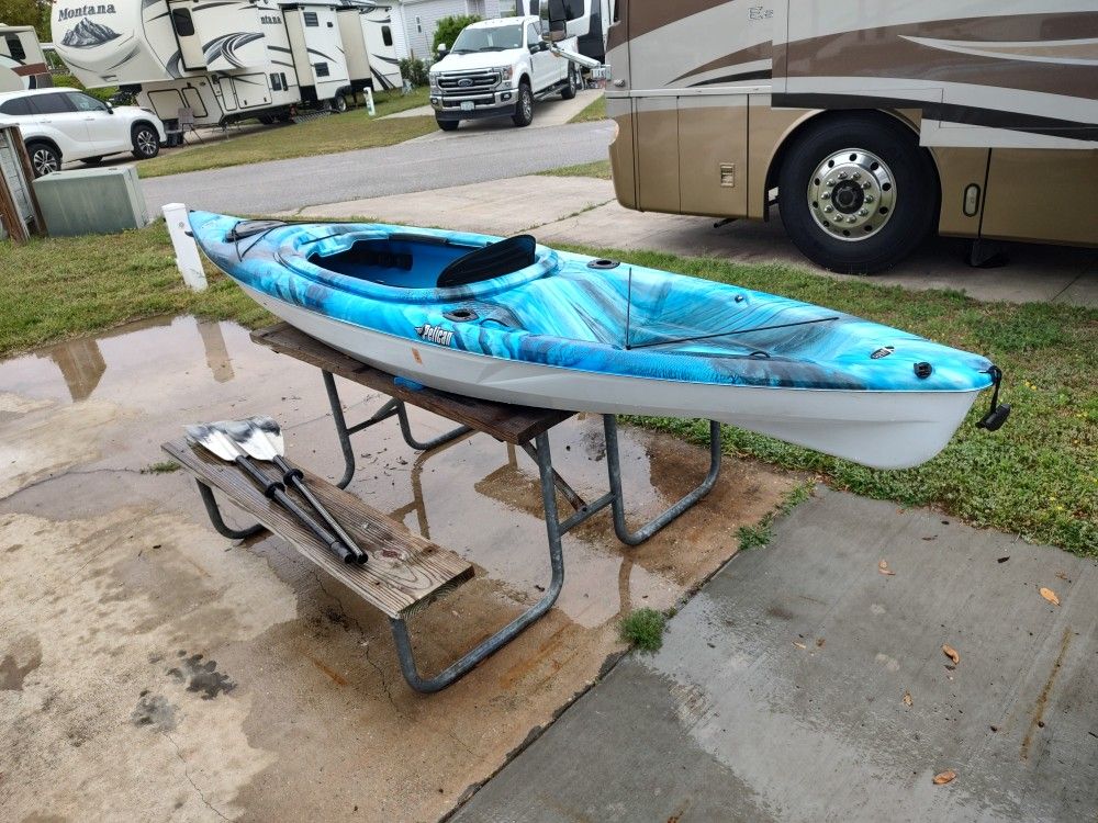 Pelican Mustang 120x Fishing Kayak With Paddel for Sale in Myrtle Beach