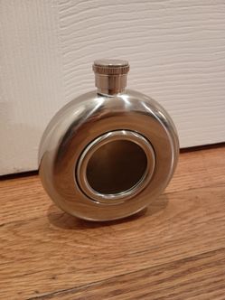 Round Stainless Steel Flask