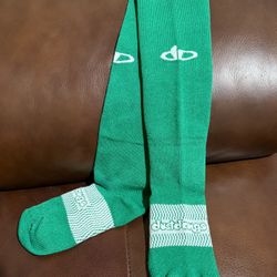 DP dust dogs green youth athletic socks