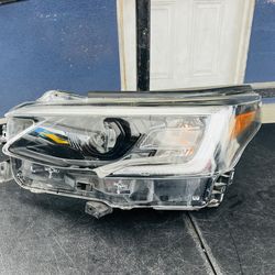 Subaru Outback 2020-2022 left driver side headlight Oem