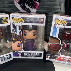 POP Marvel And Disney Figurines