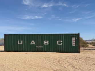 Storage shipping containers