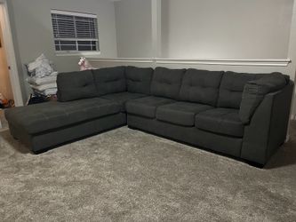Large Gray L-Shaped Sectional Sofa with Chaise