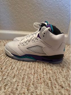 Jordan 5 Grape GS ‼️STEAL‼️Size 5Y