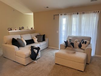 Couch set
