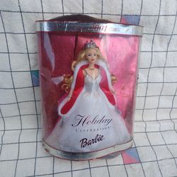 Holiday Celebration Barbie 2001 Special Edition 