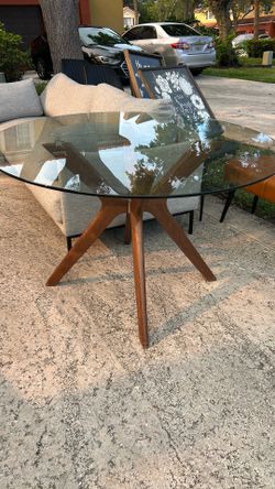 Dining table base and glass top