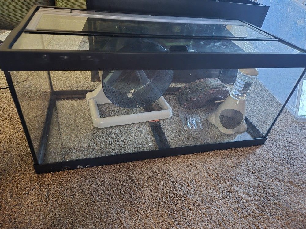 Fish Tank /guinie Pig/hamster/fish/ Snake