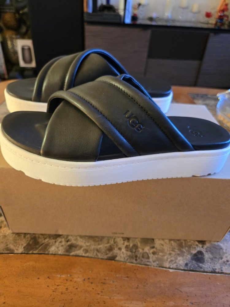Uggs Sandals Size 6