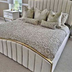 White BED set 🤍 GOLD trim