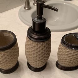3 Piece Bathroom Accessories