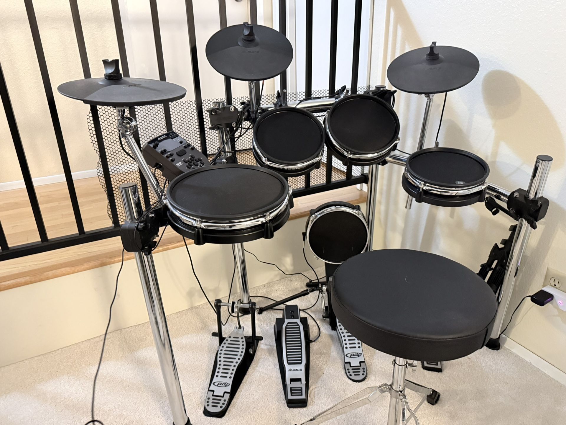 Alesis Surge Drum Module / Electronic Drum Set