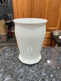 Vintage Milk Glass Vase.  Size approximately  7 1/2 inches tall.  Preowned. Smoke free home