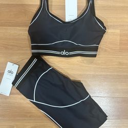 Alo Yoga Women’s Black Set (Sports Bra + Leggings) New w/ Tags Size Small