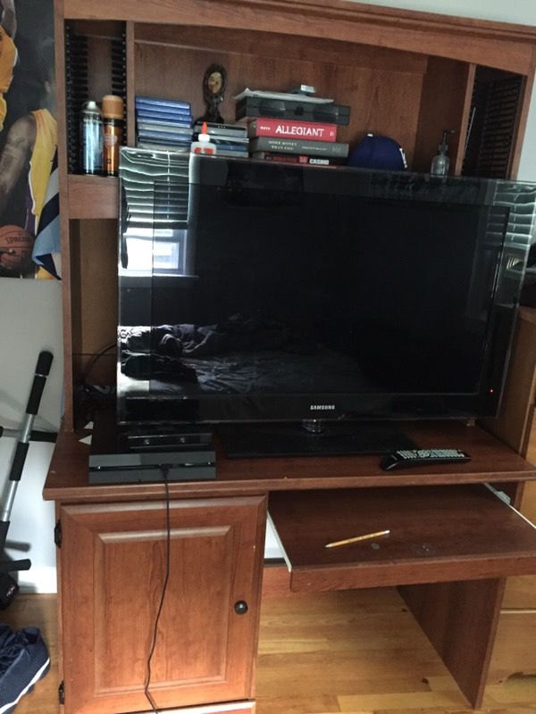 Desk 6 ft high 4 ft width 2 ft depth
