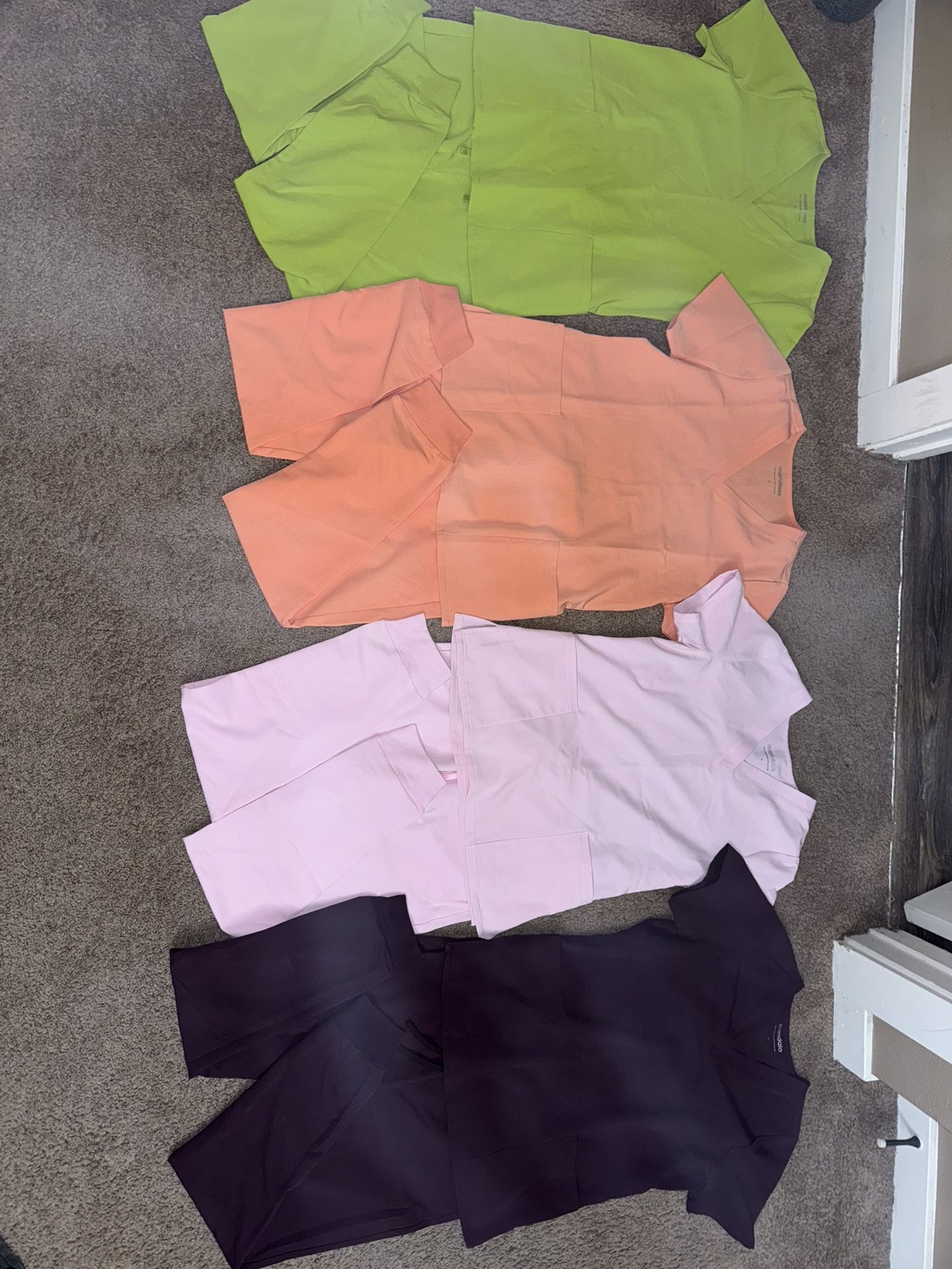 Women’s Scrubs Size Small