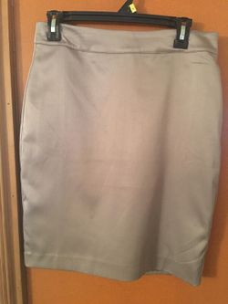 Gray skirt size 4