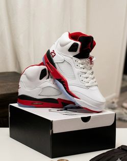AIR JORDAN RETRO 5