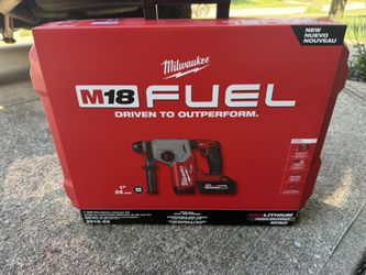 Milwaukee Fuel 1inch SDS Hammer Drill