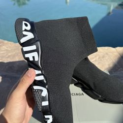 Balenciaga speed size 9.5