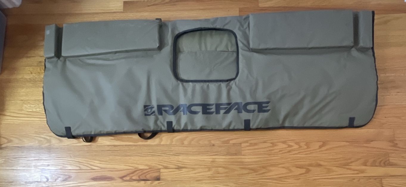 RaceFace T2 Tailgate Pad - Full L/XL - Race Face - 6 Bike Bicycle - Olive Green