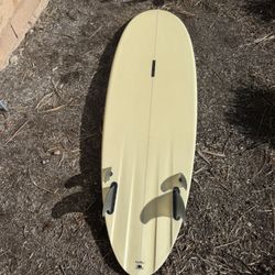 6' 8" Happy Battle Speed Egg Surfboard