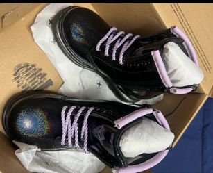 Dr  Marteen  boots for girls  size 7 (toddler)