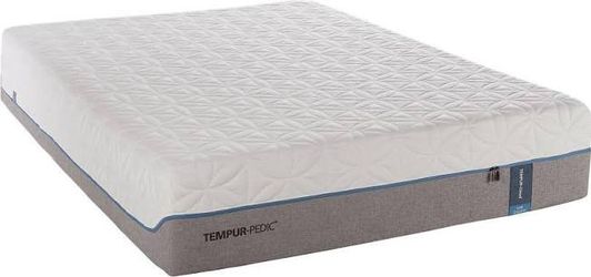 Matress queen tempur cloud breeze used like new