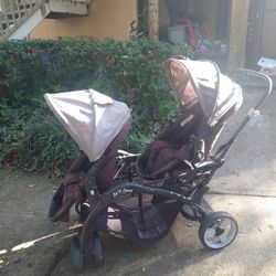 Double Stroller With Adjustable Seats