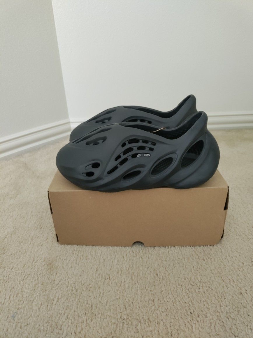 Adidas Yeezy Foam Runner
