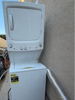 GE electric stackable washer/dryer unit