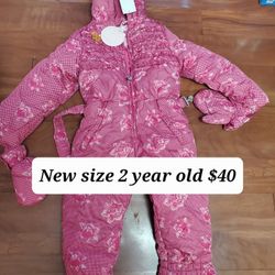 Snow Clothes ☃️ Boots ☃️ Sleds ☃️ Different Prices And Many More Sizes