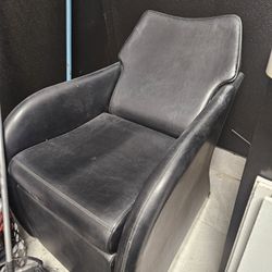 Shampoo Chair 