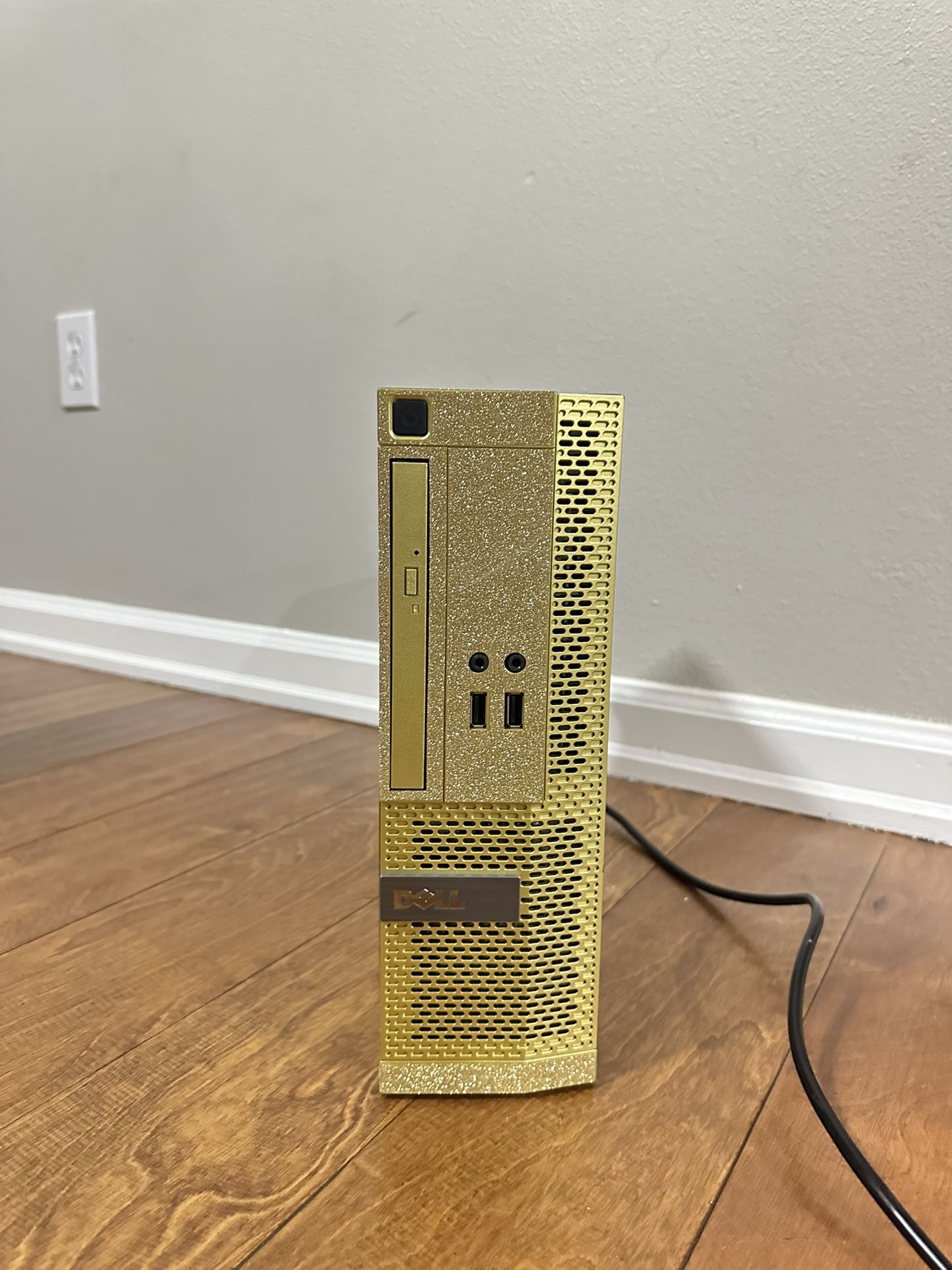 Dell Gold Treasure Box PC