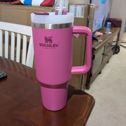Stanley 40oz. Tumbler Azelea (100% Real)
