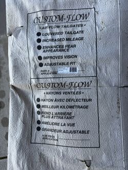 GMC Truck tailgate With 5th Wheel Hitch