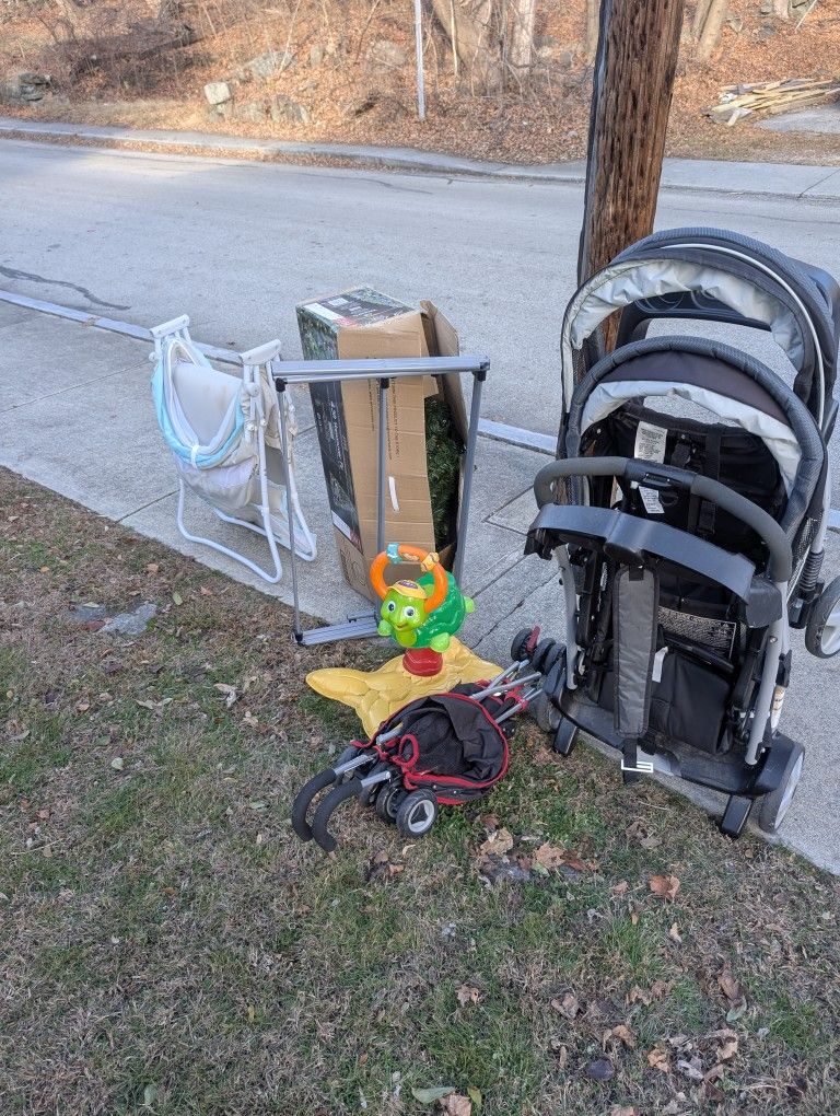 Free Stuff On May Street In Webster