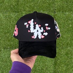 31 Hats “Lovers Club”
