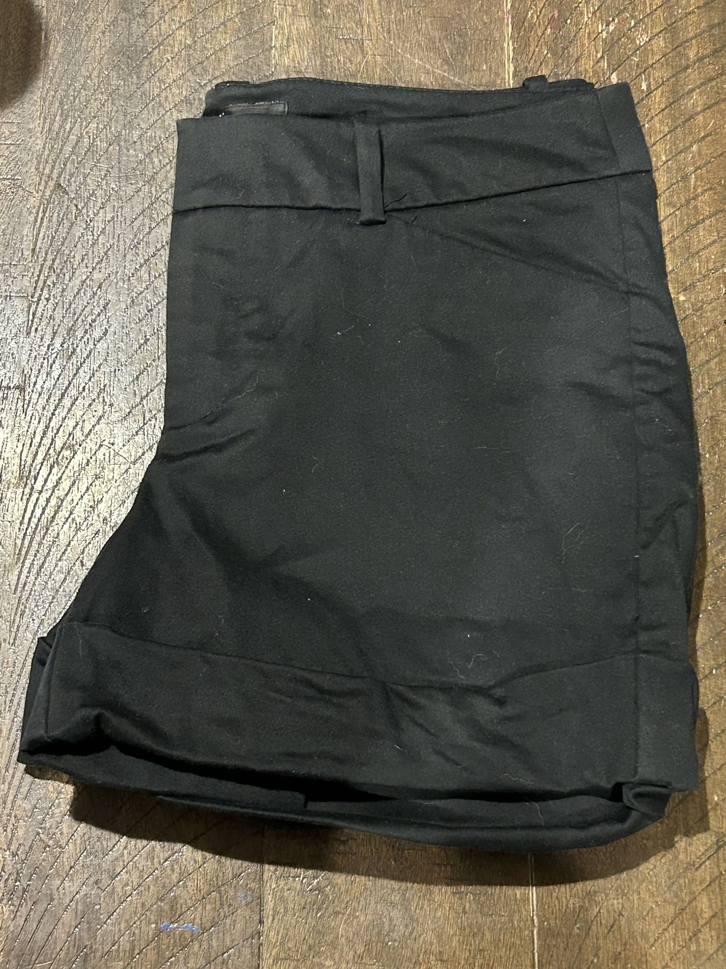Size 2 Women’s Black Cuffed Shorts