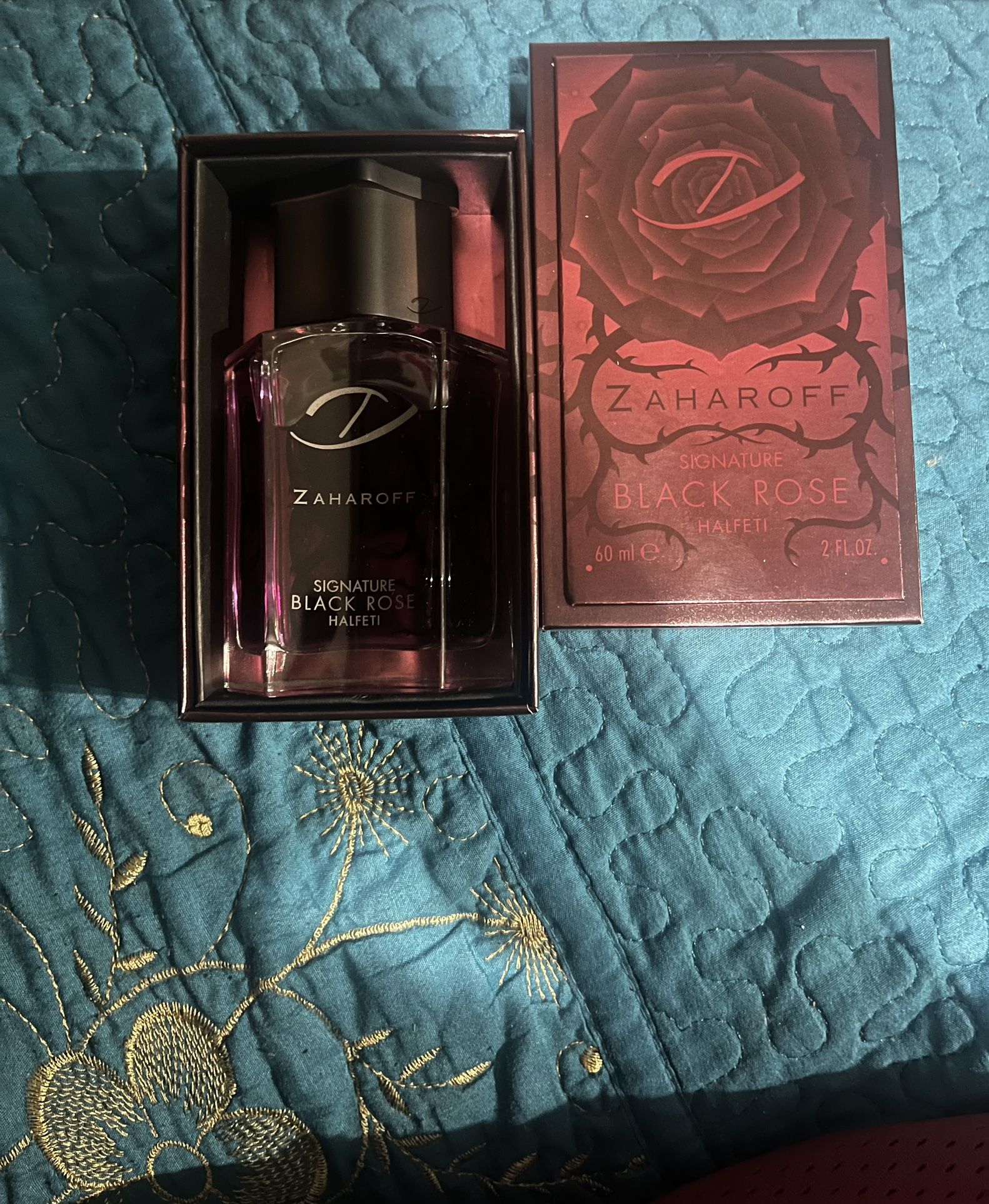 Zaharoff Signature Black Rose Halfeti