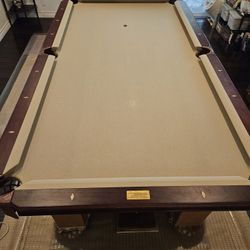Imperial International Pool Table, Brown. 8ft
