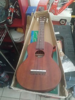 Hilo ukulele like a new condition