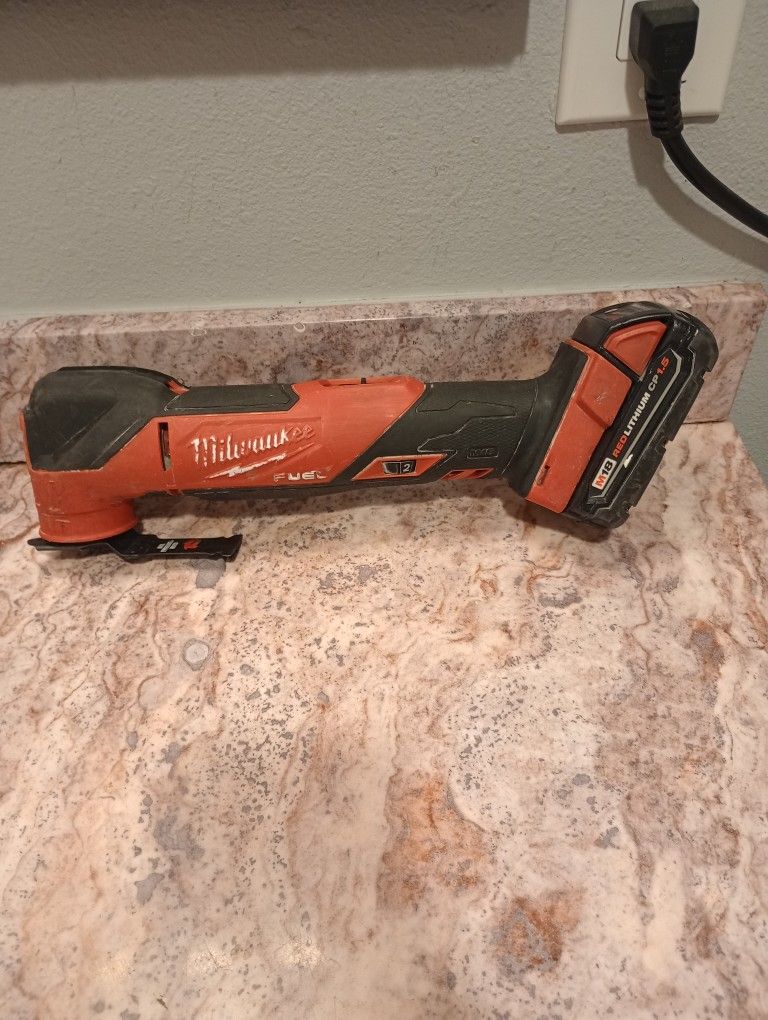 Milwaukee M18 Fuel Battery-Powered Multi-Tool