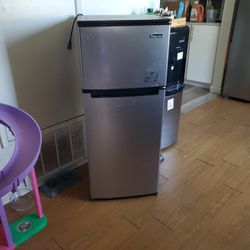 Refridgerator, Mini 