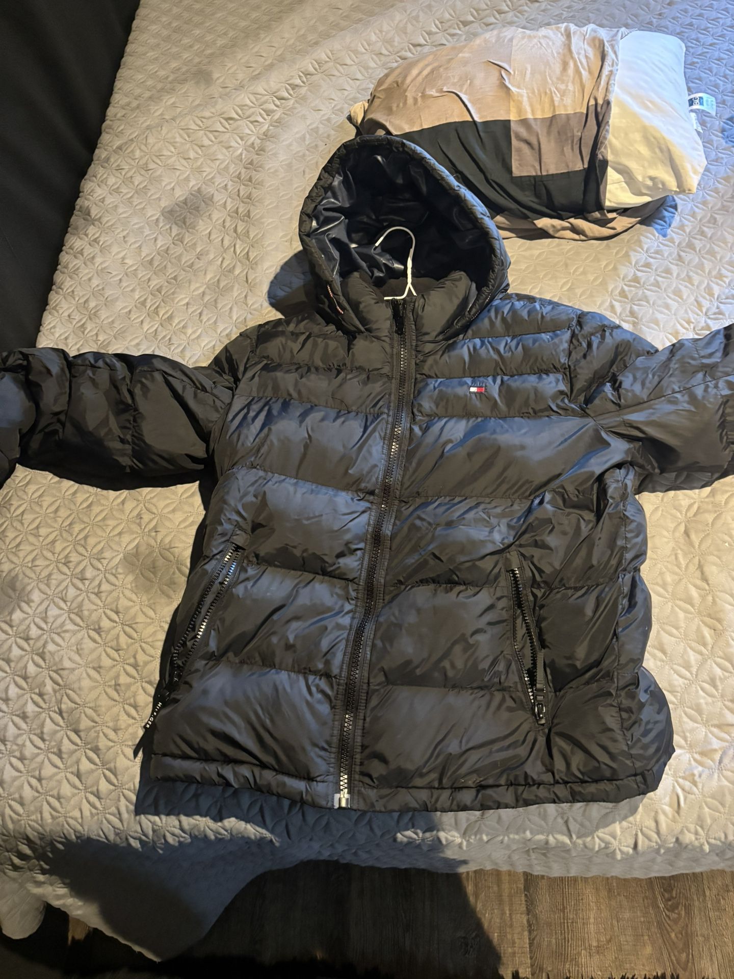 Tommy Hilfiger Puffer Jacket Size L