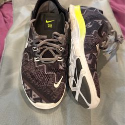 Nike Free TR Fit 4.  9 1/2.  Brand New No Box