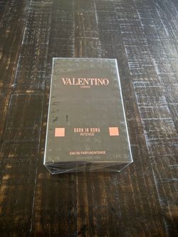 Valentino Born in Roma (Intense)